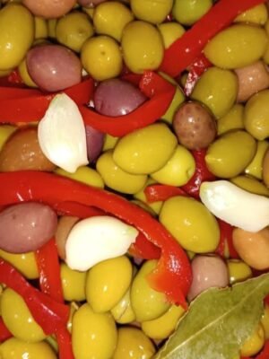 olive vert entière piquante